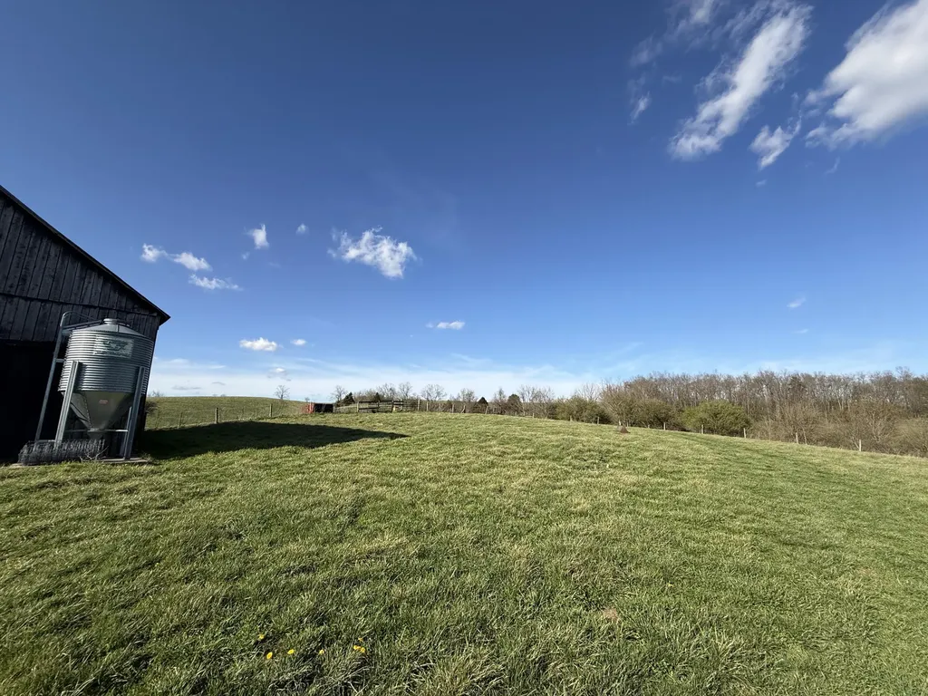 973 Levy Road Paris KY 40361