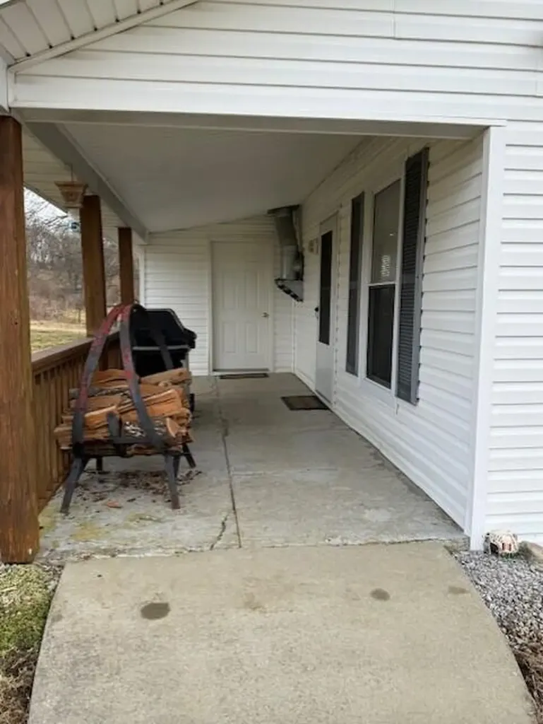 973 Levy Road Paris KY 40361