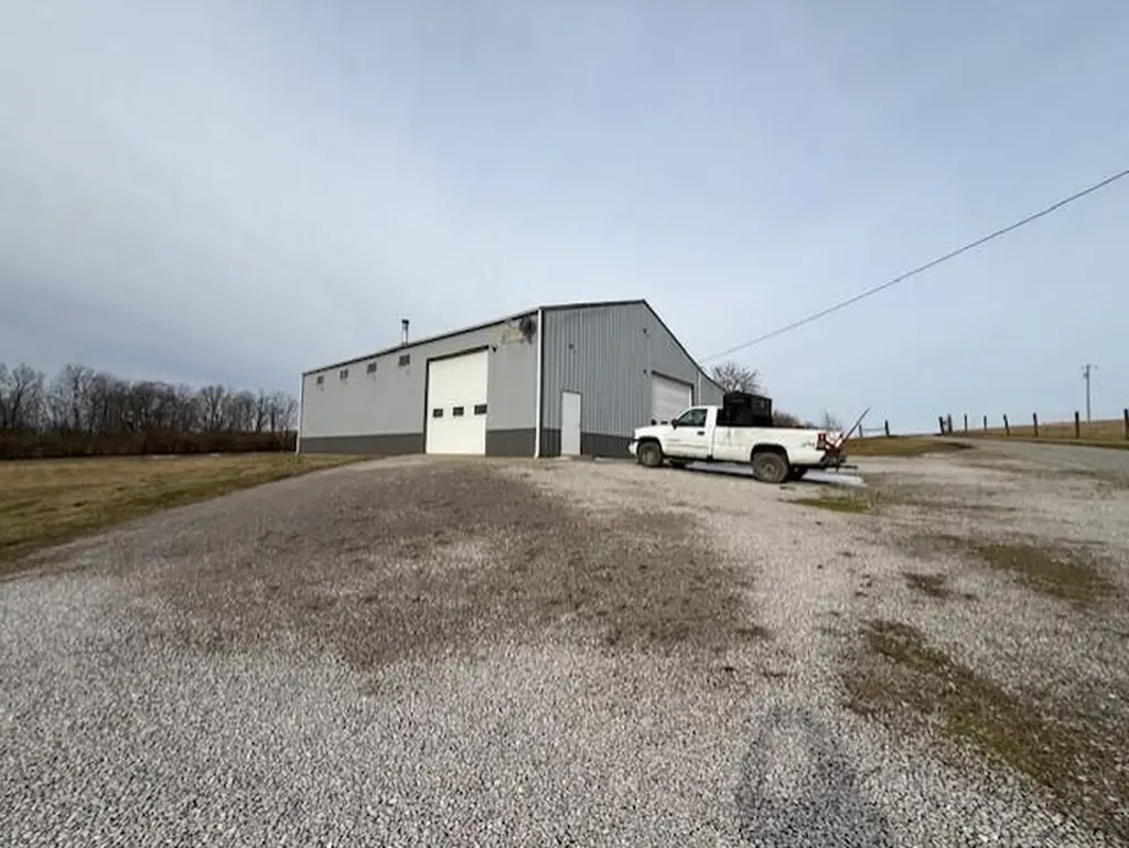 973 Levy Road Paris KY 40361