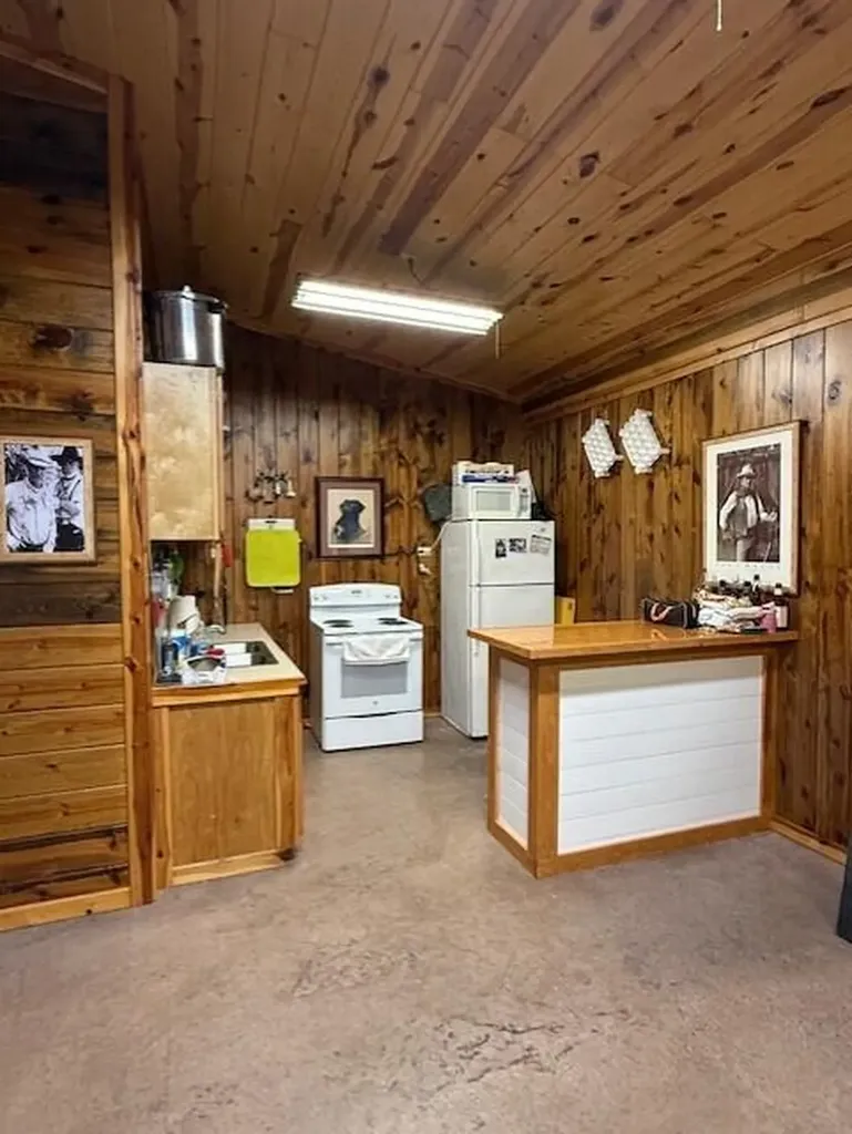 973 Levy Road Paris KY 40361