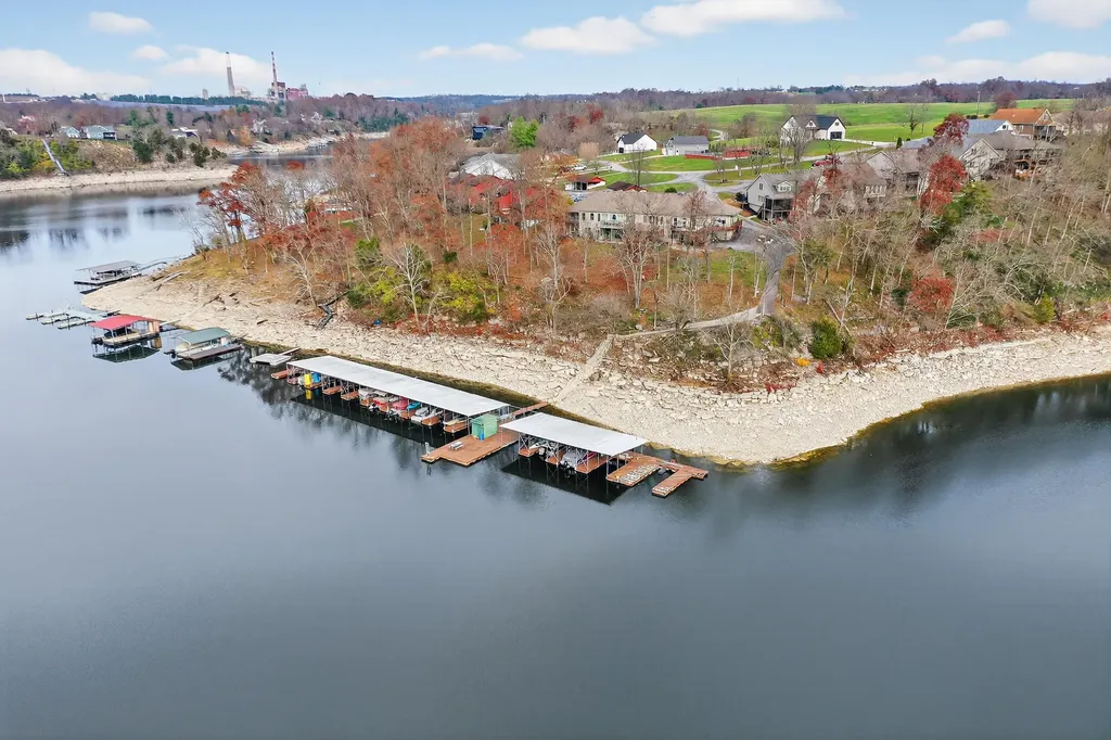 370 Persimmon Way Harrodsburg KY 40330