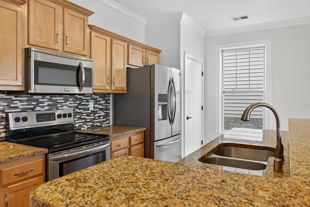 370 Persimmon Way Harrodsburg KY 40330