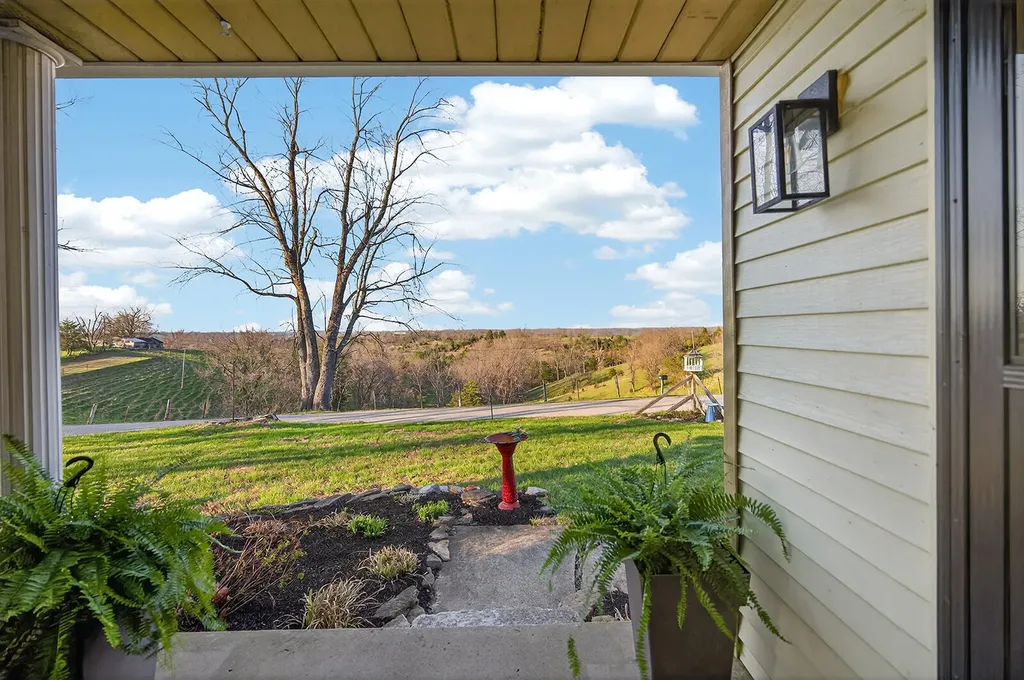 1173 Burgin Road Lawrenceburg KY 40342