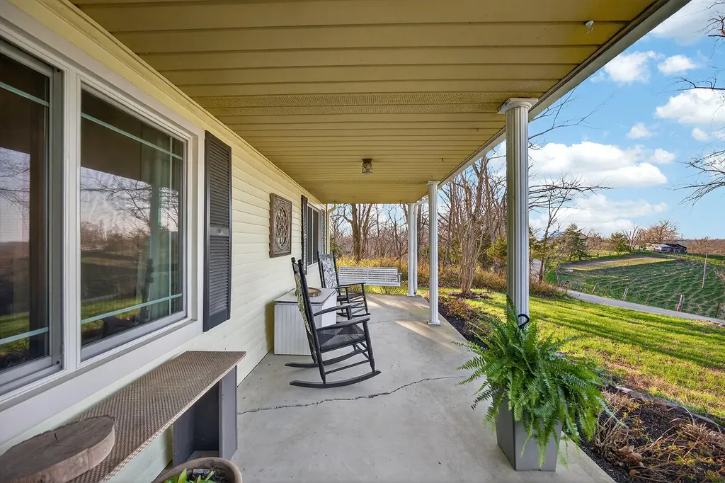 1173 Burgin Road Lawrenceburg KY 40342