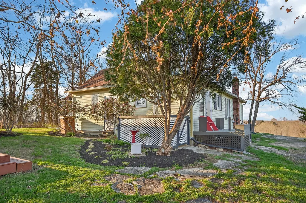 1173 Burgin Road Lawrenceburg KY 40342