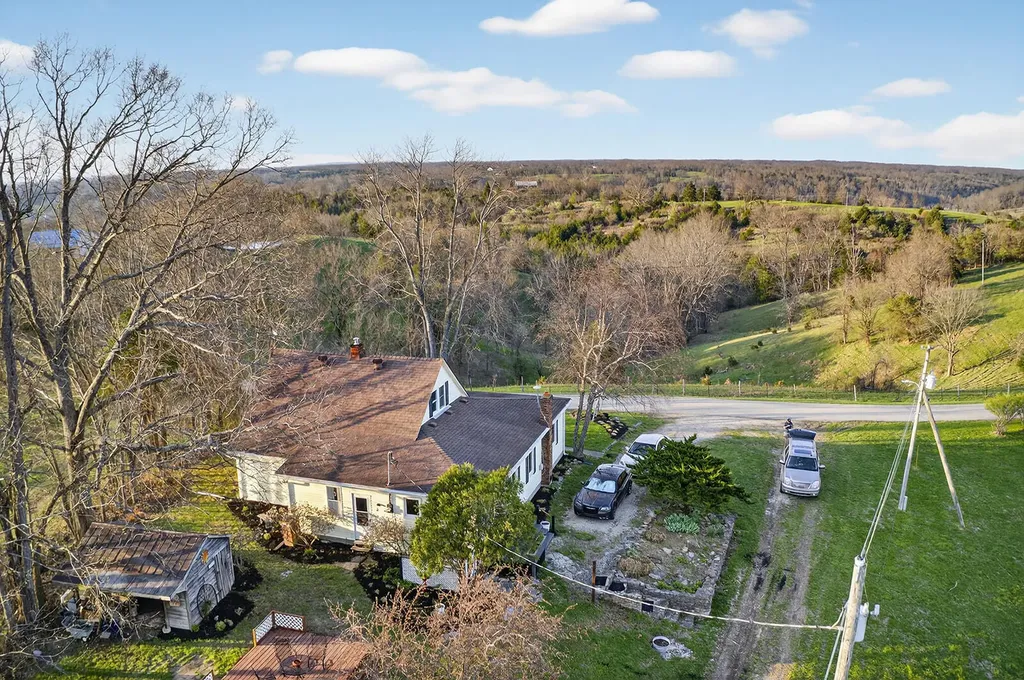 1173 Burgin Road Lawrenceburg KY 40342