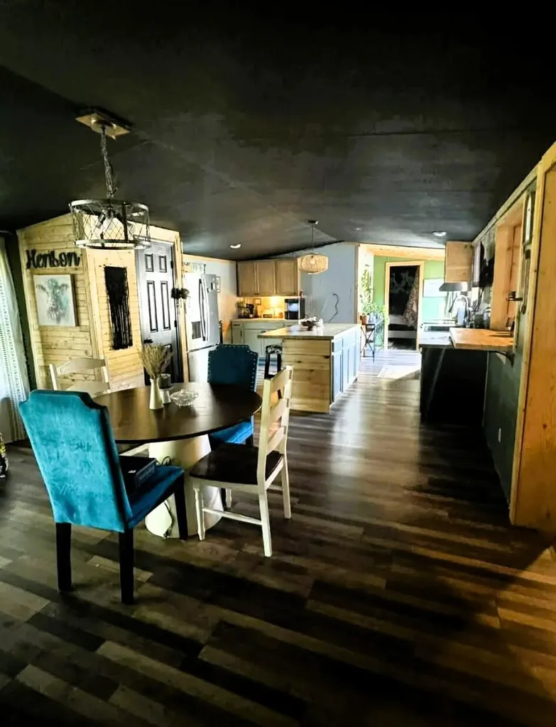 2296 Highway 3443 Annville KY 40402