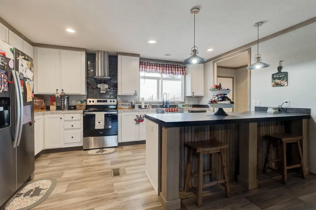 1867 Dan Ridge Road Wellington KY 40387