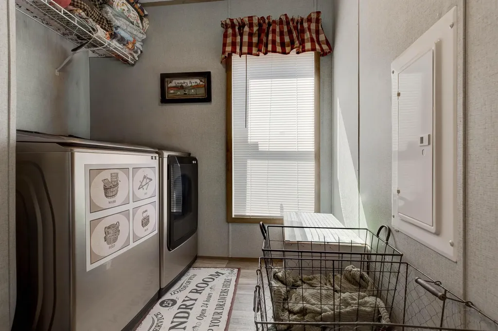 1867 Dan Ridge Road Wellington KY 40387