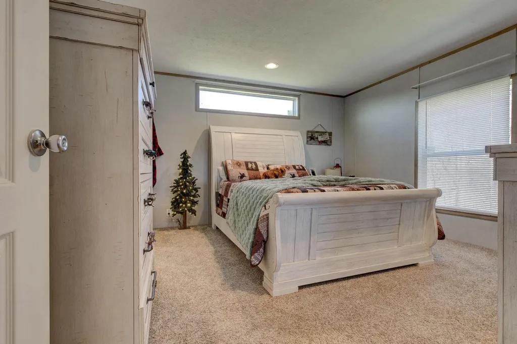 1867 Dan Ridge Road Wellington KY 40387