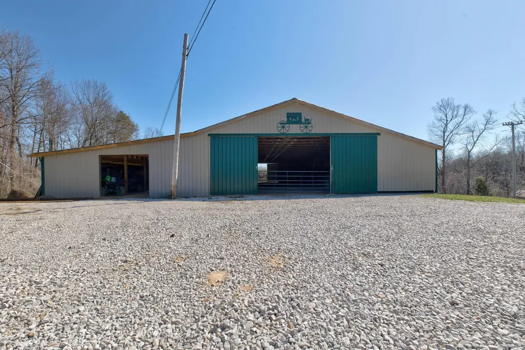 1867 Dan Ridge Road Wellington KY 40387