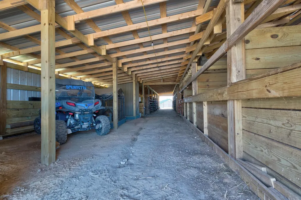 1867 Dan Ridge Road Wellington KY 40387