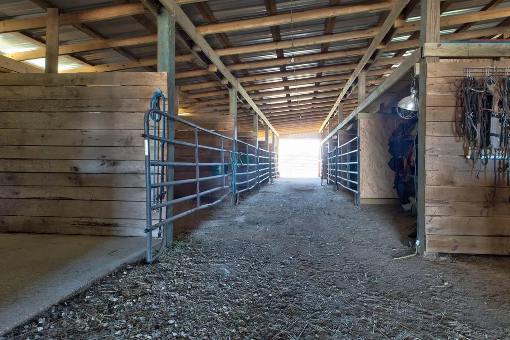 1867 Dan Ridge Road Wellington KY 40387