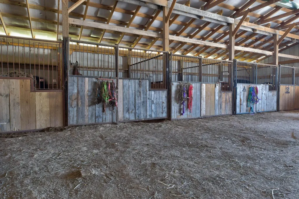 1867 Dan Ridge Road Wellington KY 40387