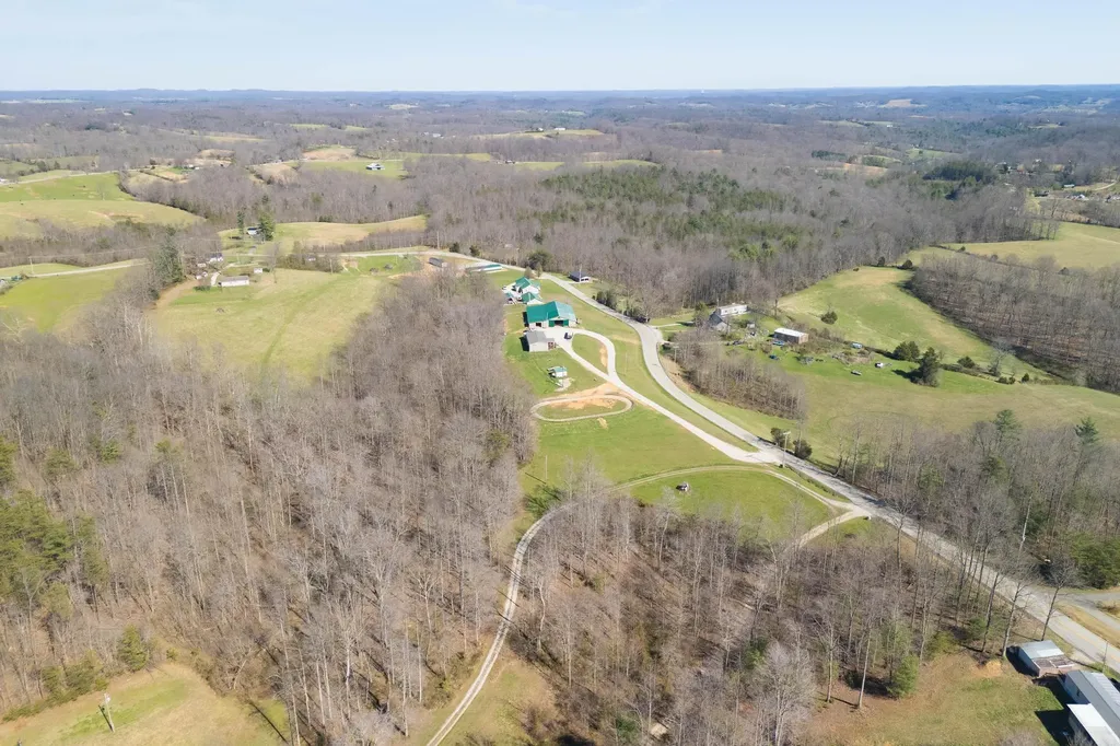 1867 Dan Ridge Road Wellington KY 40387