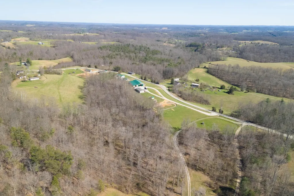 1867 Dan Ridge Road Wellington KY 40387
