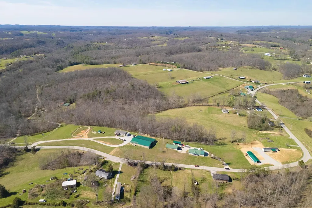 1867 Dan Ridge Road Wellington KY 40387