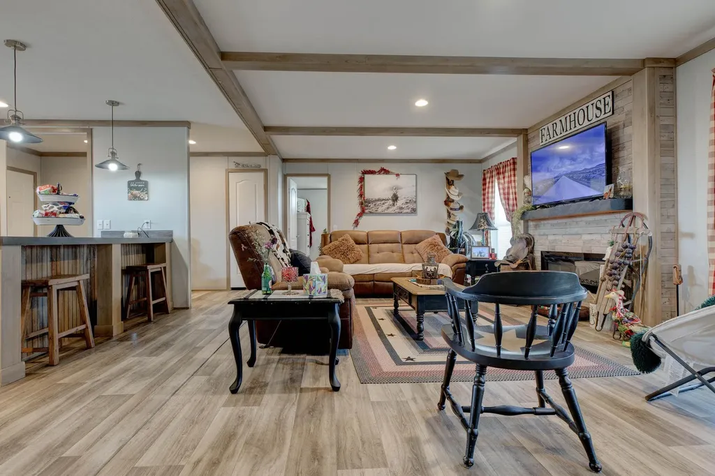 1867 Dan Ridge Road Wellington KY 40387