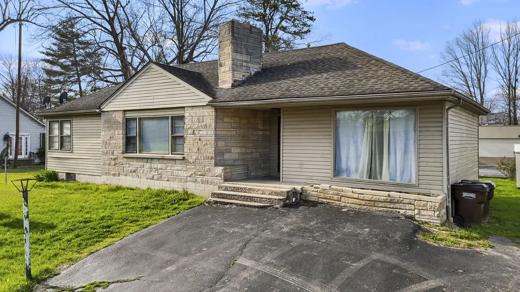221 Halls Road Stanton KY 40380