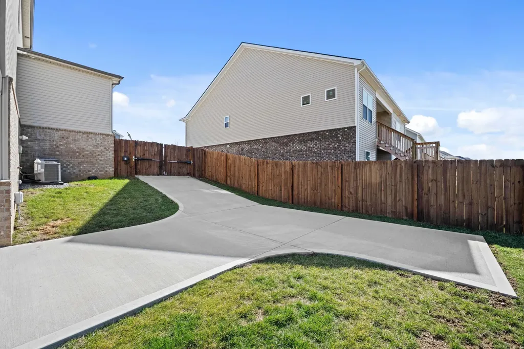 139 Meadow Lark Trail Georgetown KY 40324