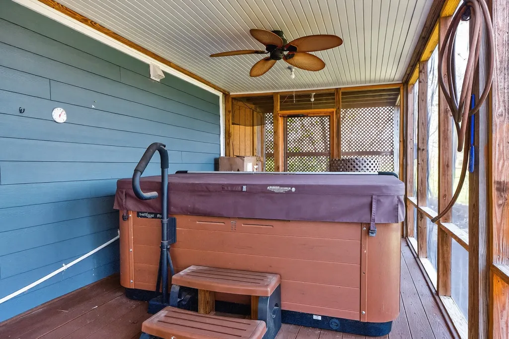 364 Muir Lane Georgetown KY 40324