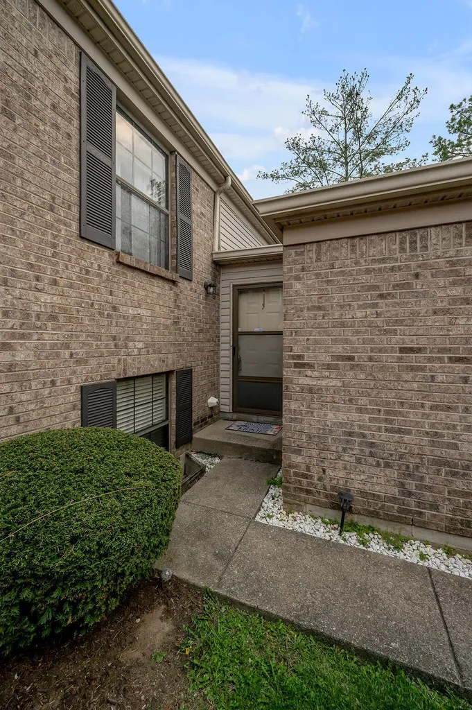 2511 Crusaders Way Lexington KY 40509