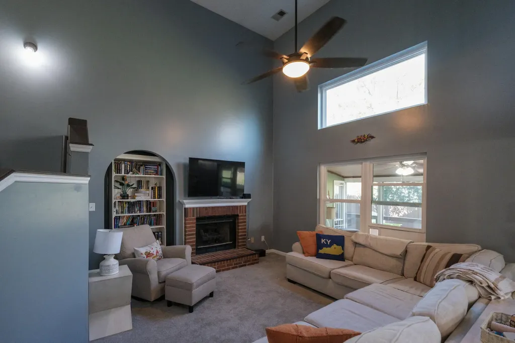 2113 Belmont Drive Lexington KY 40516
