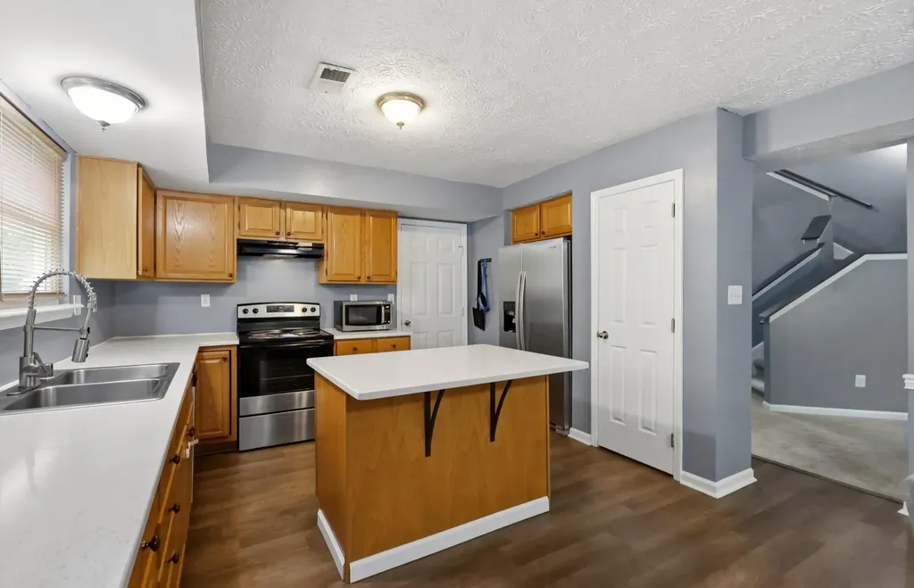 2113 Belmont Drive Lexington KY 40516