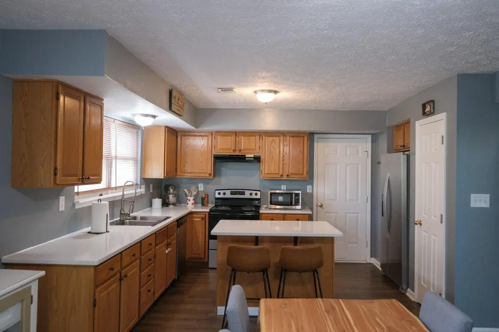 2113 Belmont Drive Lexington KY 40516