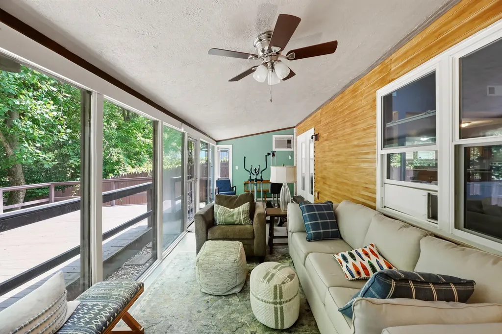 2113 Belmont Drive Lexington KY 40516