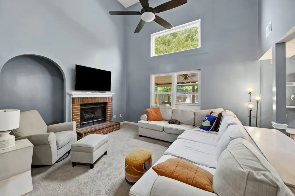 2113 Belmont Drive Lexington KY 40516
