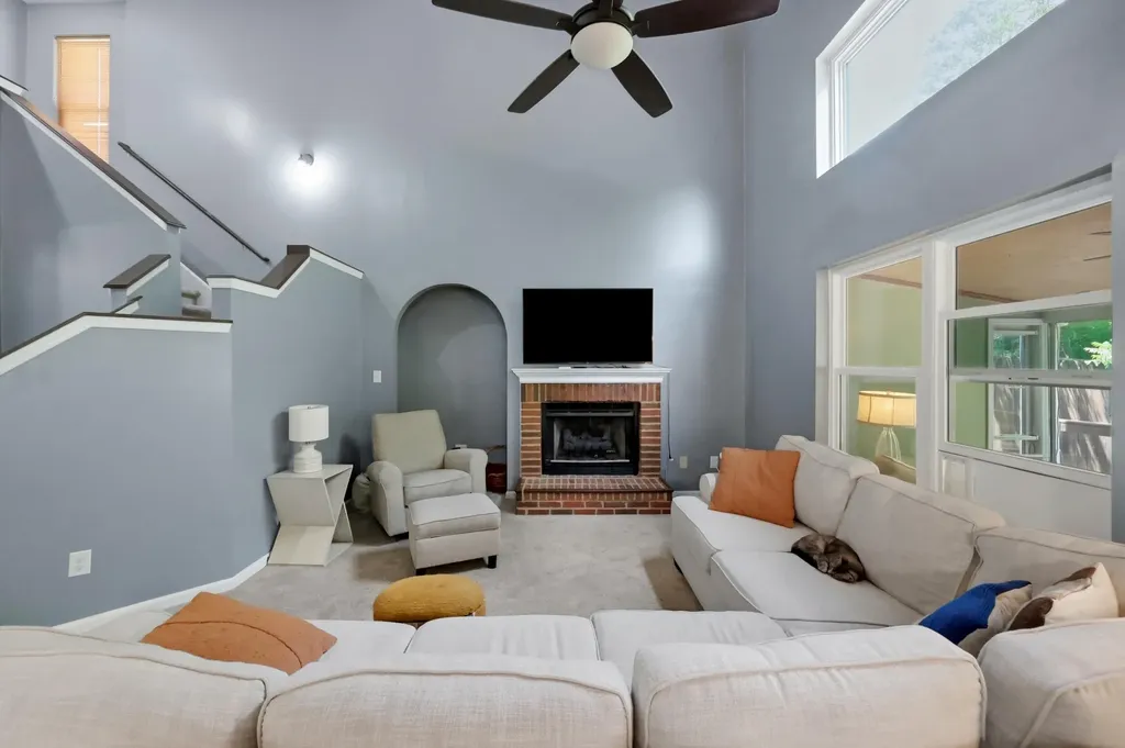 2113 Belmont Drive Lexington KY 40516