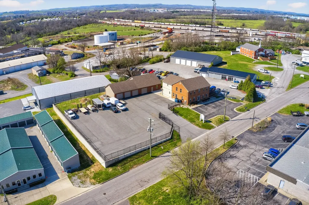 446 Roy Arnold Boulevard Danville KY 40422