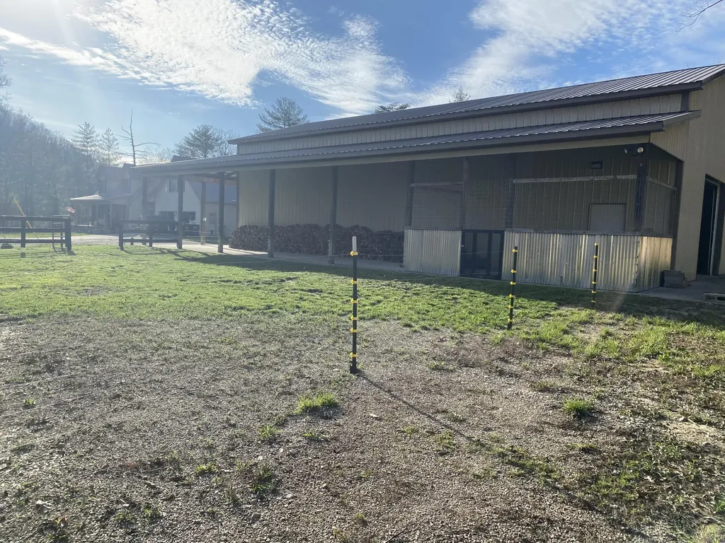 11598 Red Lick Road Irvine KY 40336