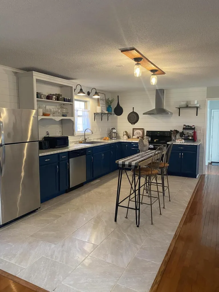 11598 Red Lick Road Irvine KY 40336