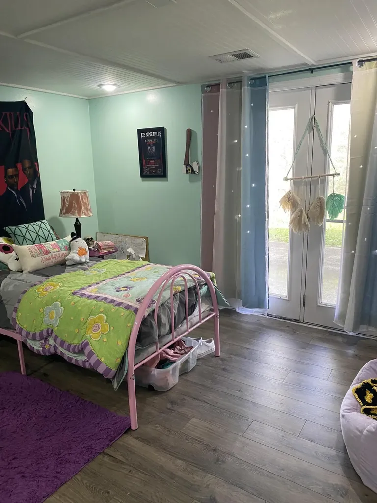 11598 Red Lick Road Irvine KY 40336