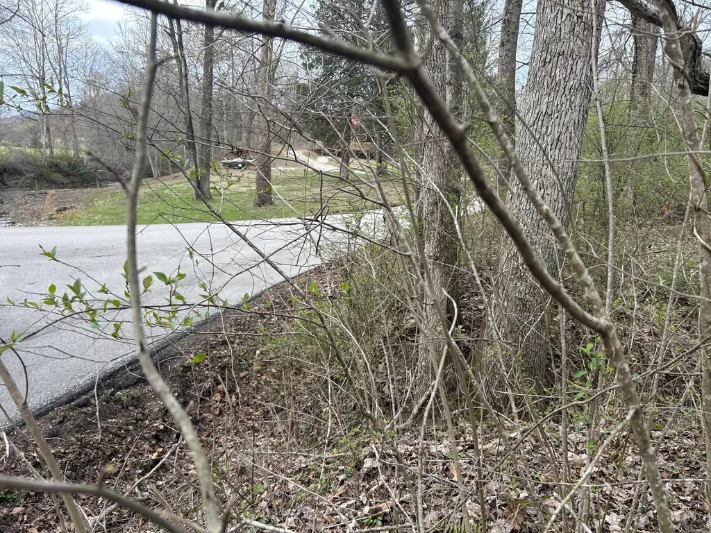 70 Millstone Road Clay City KY 40312