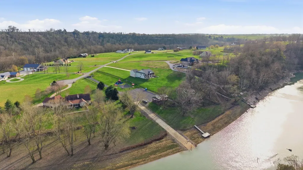 480 Lakeside Drive Lancaster KY 40444