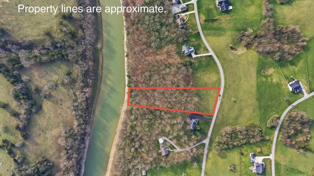 480 Lakeside Drive Lancaster KY 40444