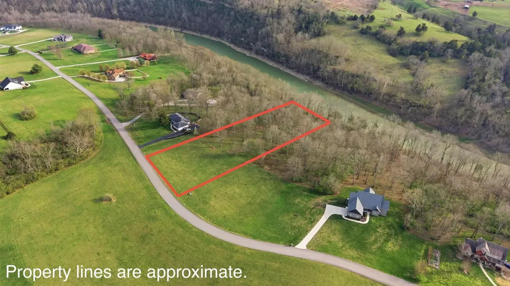 480 Lakeside Drive Lancaster KY 40444