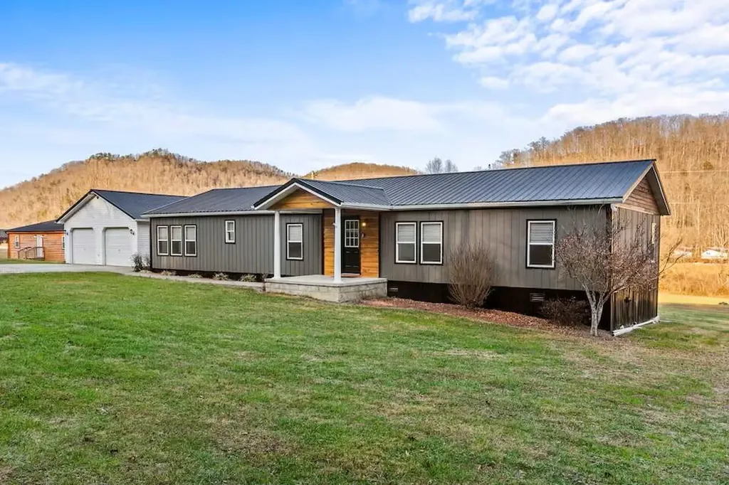 1325 Star Gap Road Stanton KY 40380