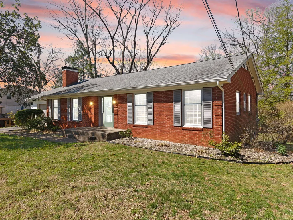 325 Maple Avenue Burnside KY 42519