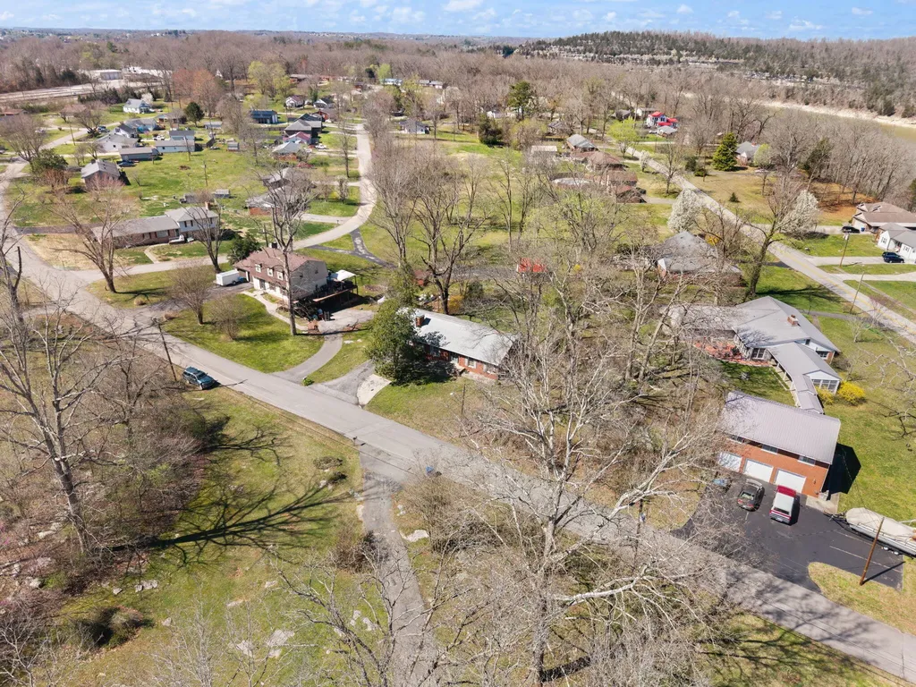 325 Maple Avenue Burnside KY 42519