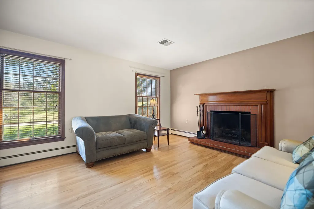 325 Maple Avenue Burnside KY 42519