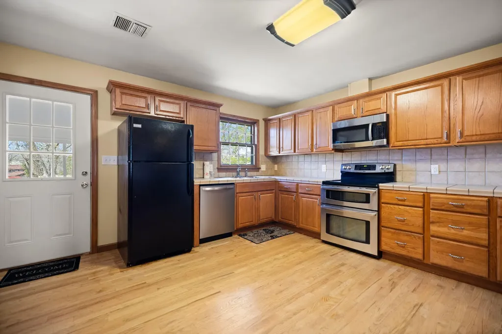 325 Maple Avenue Burnside KY 42519