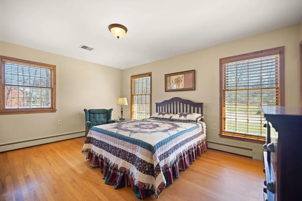 325 Maple Avenue Burnside KY 42519