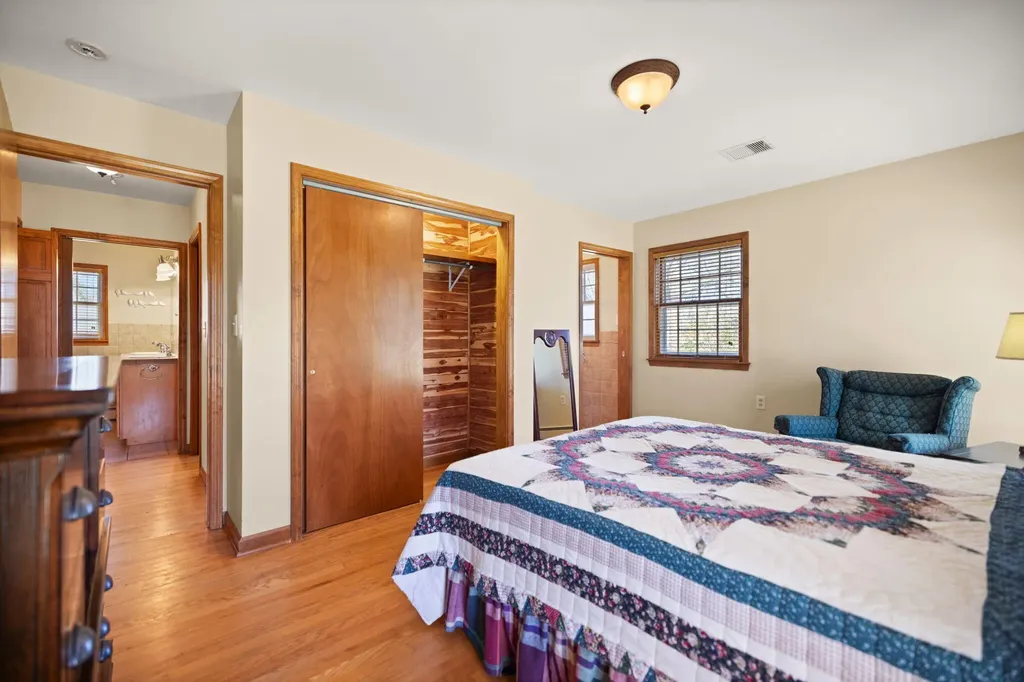 325 Maple Avenue Burnside KY 42519