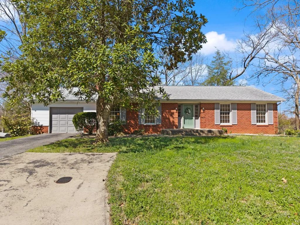 325 Maple Avenue Burnside KY 42519