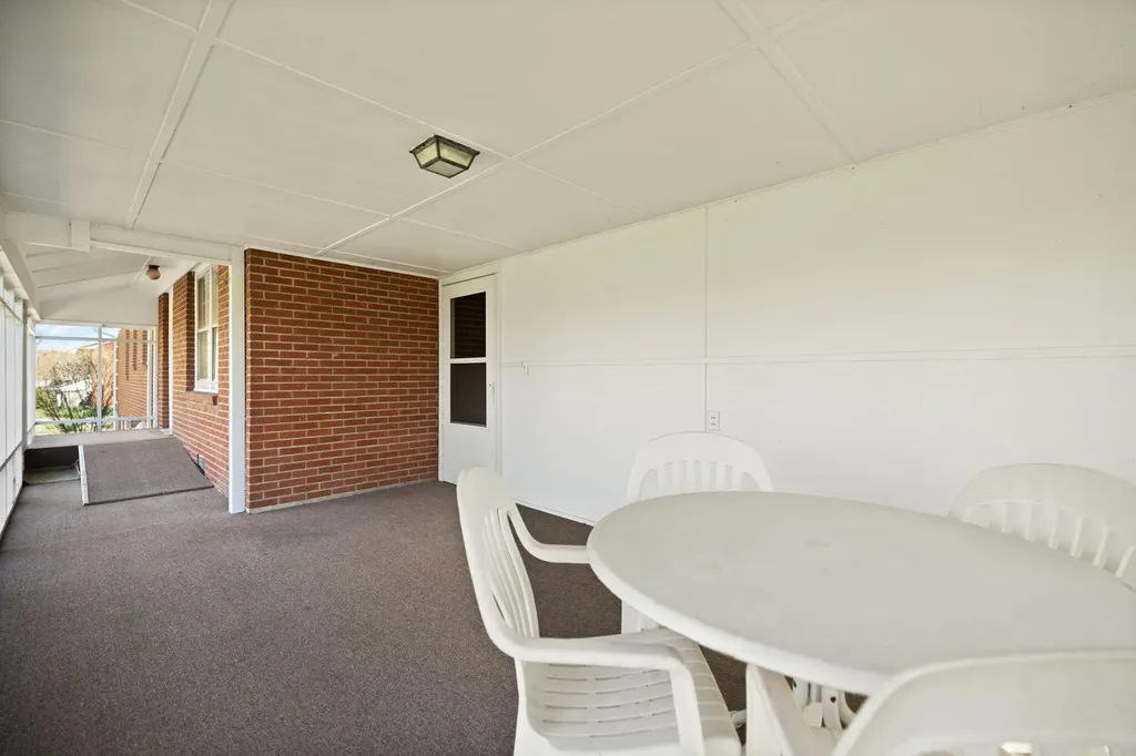 325 Maple Avenue Burnside KY 42519