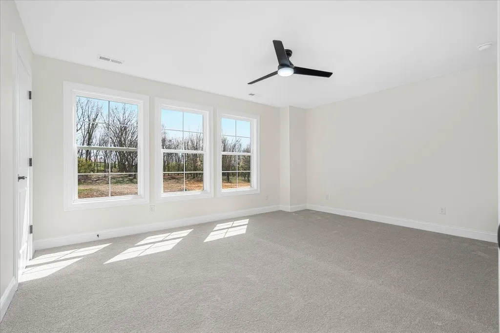 4264 Buttermilk Road Lexington KY 40509
